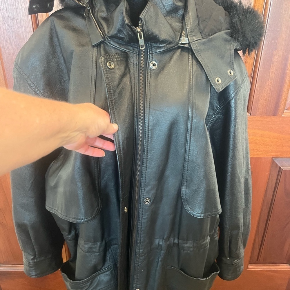 Vintage Wilsons Leather Long XL Black Faux Fur Trim Hooded Womens Coat 90’s - Picture 5 of 11